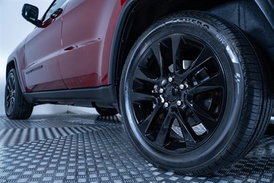 2018 Jeep Grand Cherokee - Thumbnail