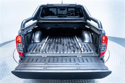2017 Nissan Navara - Thumbnail