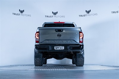 2021 Nissan Navara - Thumbnail