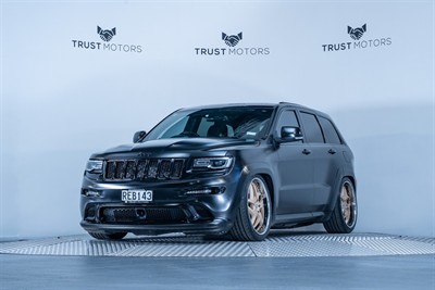 2014 Jeep Grand Cherokee - Thumbnail