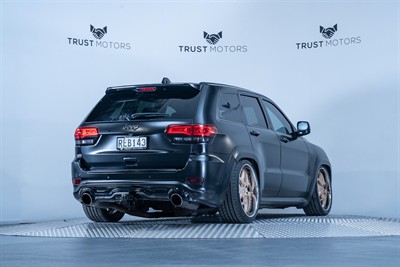 2014 Jeep Grand Cherokee - Thumbnail