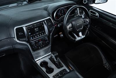 2017 Jeep Grand Cherokee - Thumbnail