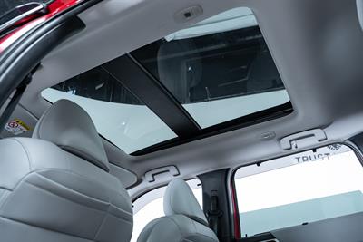 2022 Mitsubishi Outlander - Thumbnail