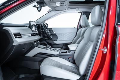 2022 Mitsubishi Outlander - Thumbnail