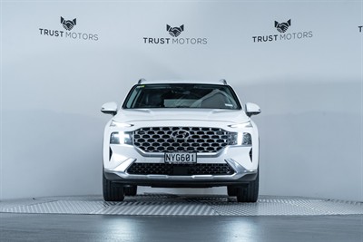 2021 Hyundai Santa Fe - Thumbnail