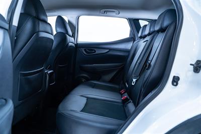 2021 Nissan Qashqai - Thumbnail