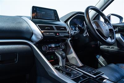 2018 Mitsubishi Eclipse Cross - Thumbnail