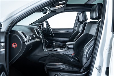 2014 Jeep Grand Cherokee - Thumbnail