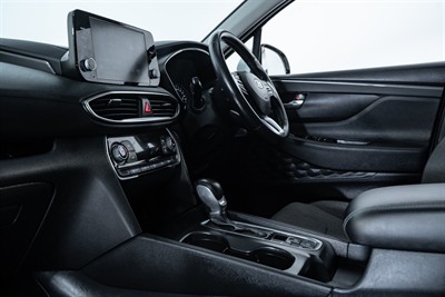2021 Hyundai Santa Fe - Thumbnail