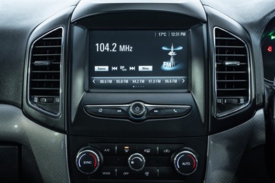 2017 Holden Captiva - Thumbnail