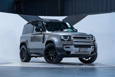 2022 Land Rover Defender - Thumbnail
