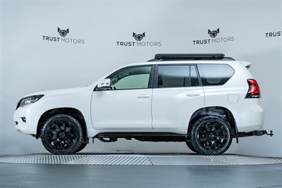 2019 Toyota Landcruiser Prado - Thumbnail