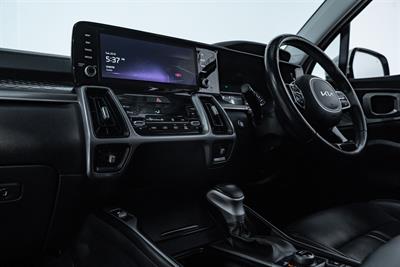 2022 Kia Sorento - Thumbnail