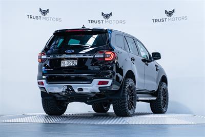 2021 Ford Everest - Thumbnail