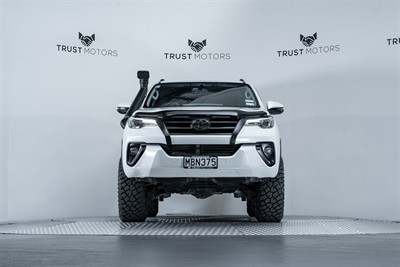 2019 Toyota Fortuner - Thumbnail