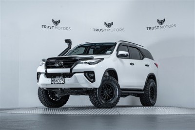 2019 Toyota Fortuner - Thumbnail