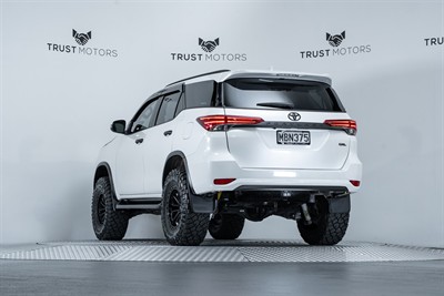 2019 Toyota Fortuner - Thumbnail