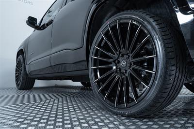 2019 Holden Acadia - Thumbnail