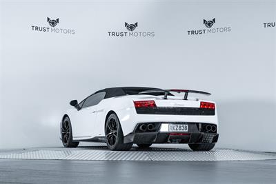 2012 Lamborghini Gallardo - Thumbnail