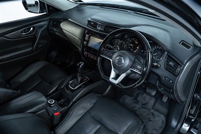 2020 Nissan X-Trail - Thumbnail