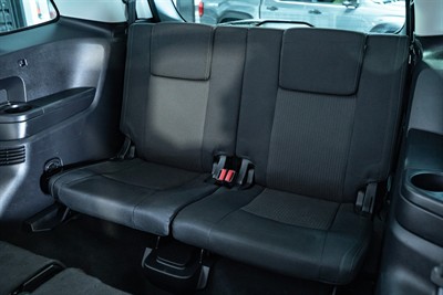 2022 Ford Everest - Thumbnail