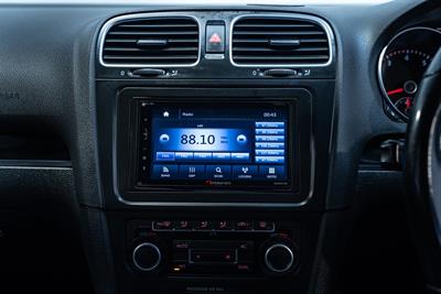 2012 Volkswagen Golf - Thumbnail