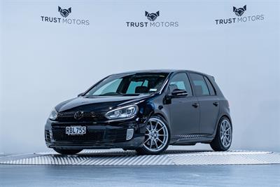 2012 Volkswagen Golf - Thumbnail