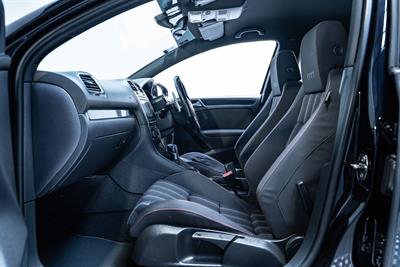 2012 Volkswagen Golf - Thumbnail
