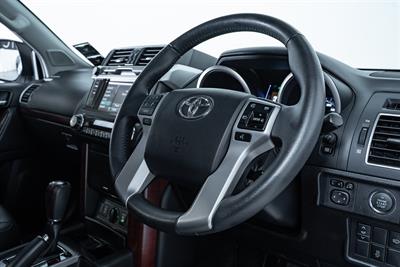 2016 Toyota Landcruiser Prado - Thumbnail