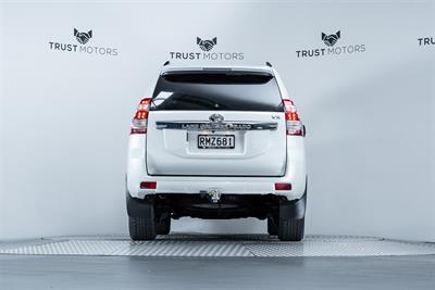 2016 Toyota Landcruiser Prado - Thumbnail