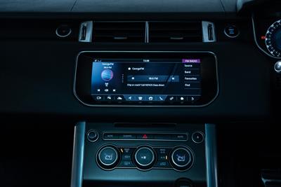 2017 Land Rover Range Rover Sport - Thumbnail