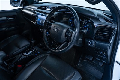 2020 Toyota Hilux - Thumbnail