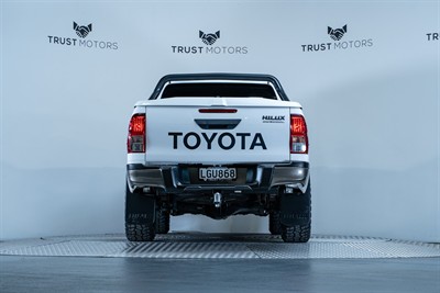 2018 Toyota Hilux - Thumbnail