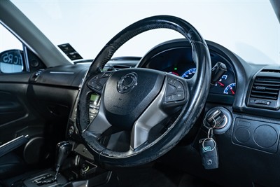 2017 Ssangyong Rexton - Thumbnail