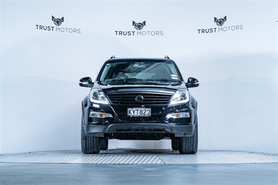 2017 Ssangyong Rexton - Thumbnail