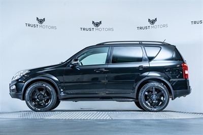 2017 Ssangyong Rexton - Thumbnail