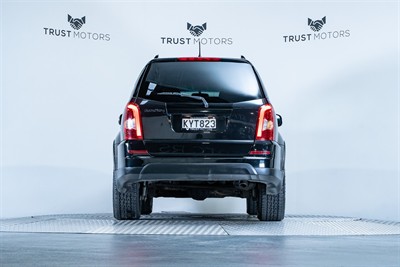 2017 Ssangyong Rexton - Thumbnail