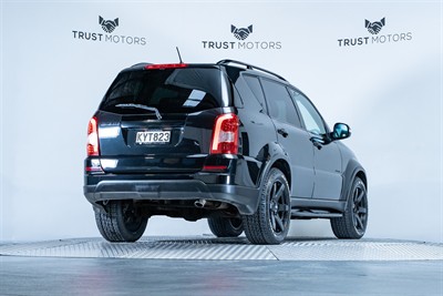 2017 Ssangyong Rexton - Thumbnail