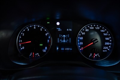2019 Toyota Rav4 - Thumbnail