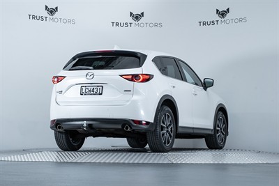 2017 Mazda CX-5 - Thumbnail