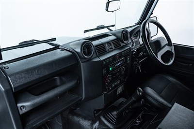 2014 Land Rover Defender - Thumbnail