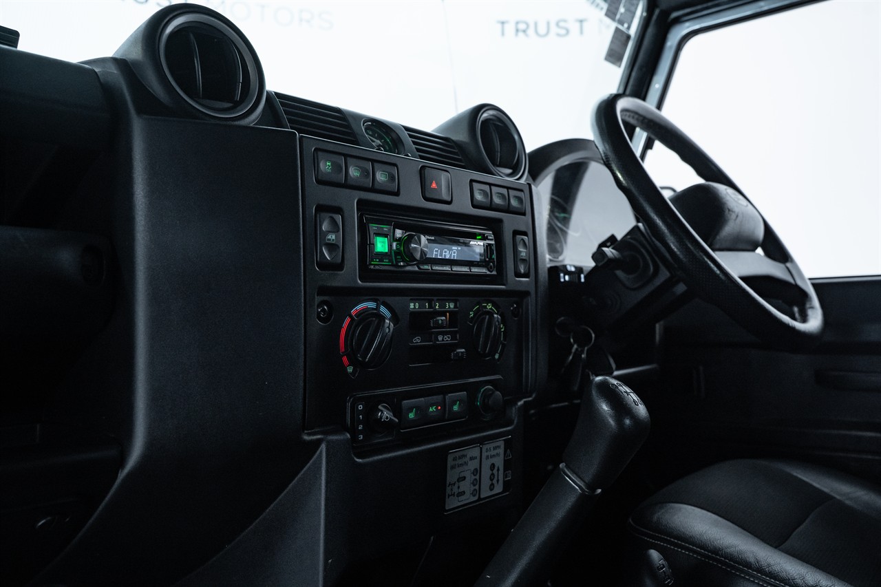 2014 Land Rover Defender