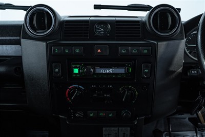 2014 Land Rover Defender - Thumbnail