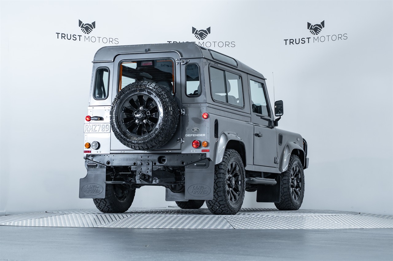 2014 Land Rover Defender