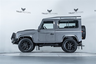 2014 Land Rover Defender - Thumbnail