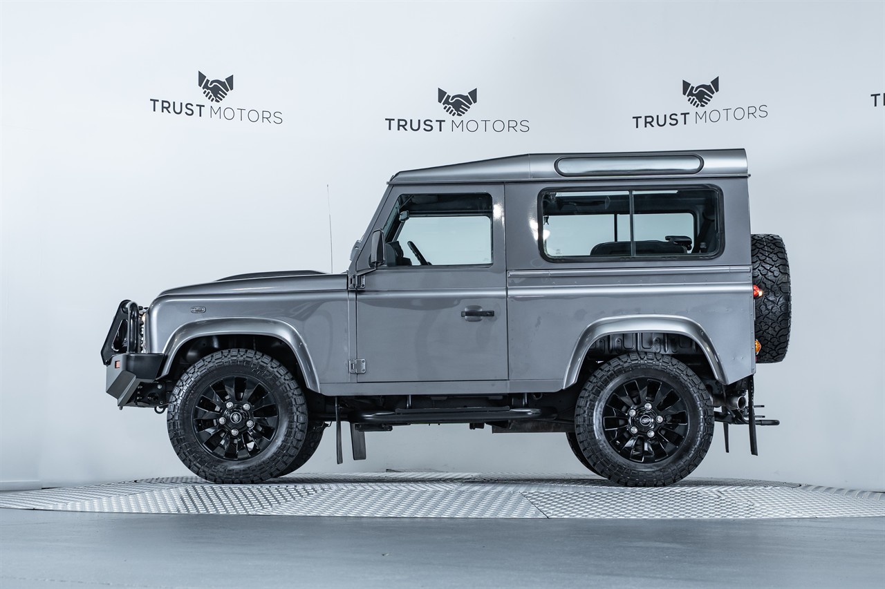 2014 Land Rover Defender