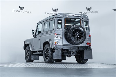 2014 Land Rover Defender - Thumbnail