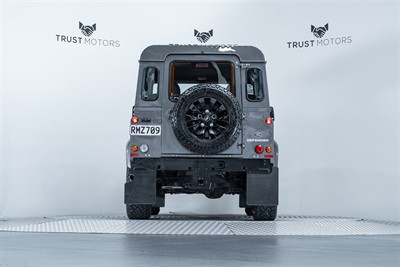 2014 Land Rover Defender - Thumbnail