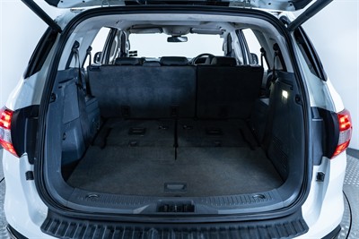 2017 Ford Everest - Thumbnail