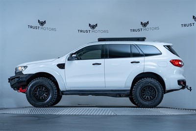 2017 Ford Everest - Thumbnail
